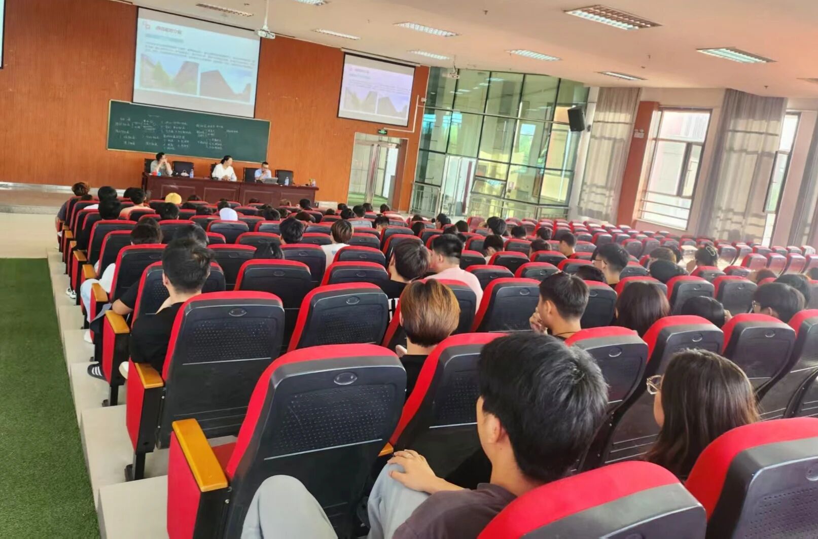 微信图片_20251008110224.jpg